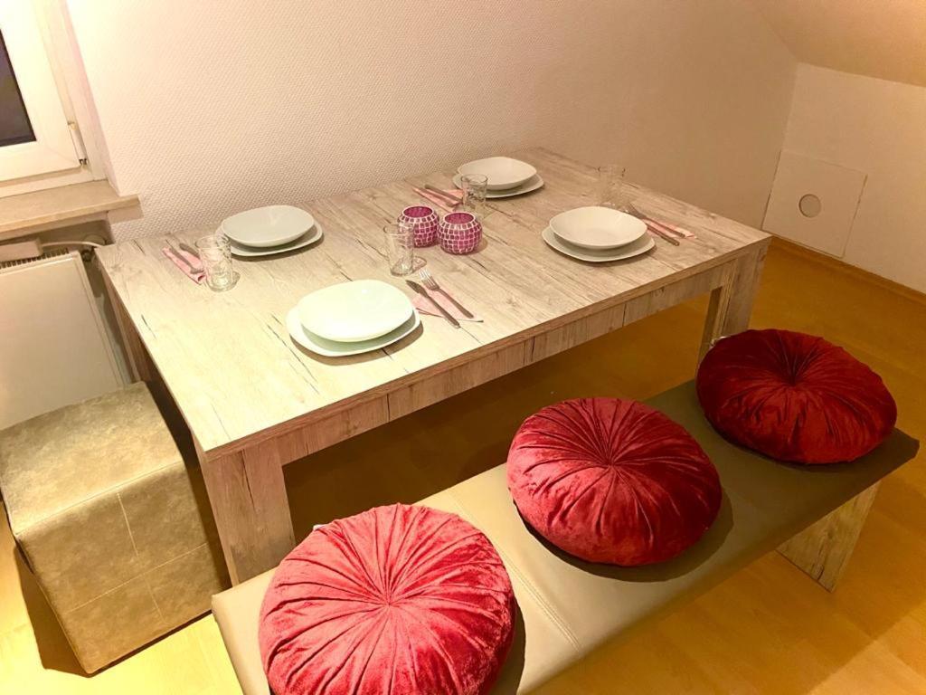 Beautiful Suites In The Center Of ギュータースロー エクステリア 写真