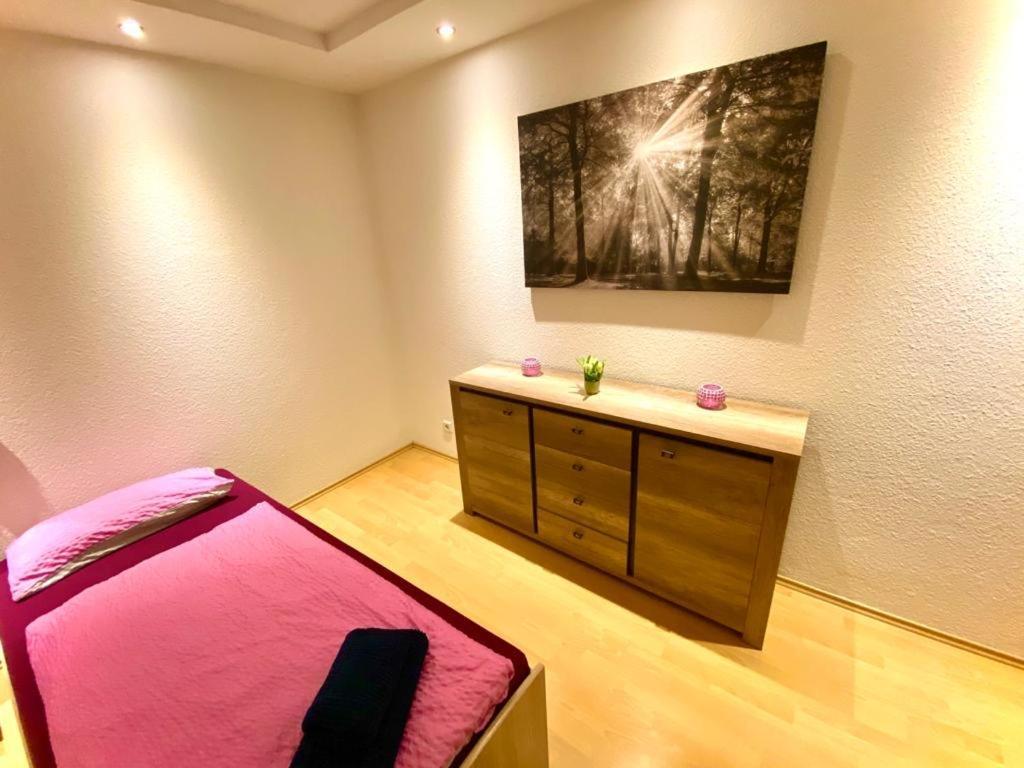 Beautiful Suites In The Center Of ギュータースロー エクステリア 写真