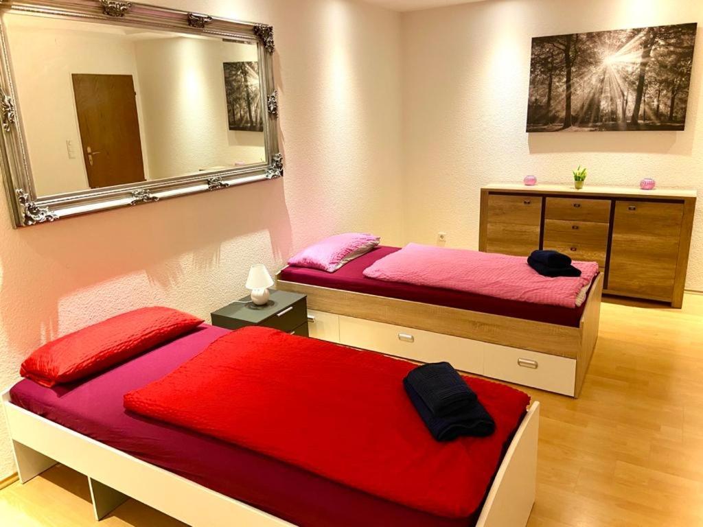 Beautiful Suites In The Center Of ギュータースロー エクステリア 写真